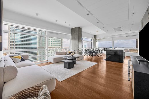 Apartment / Etagenwohnung in Warschau, Warszawa