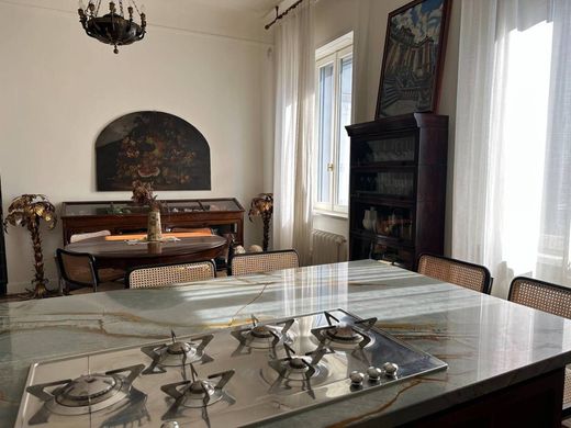 아파트 / 밀라노, Città metropolitana di Milano