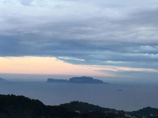 Вилла, Serrara Fontana, Napoli