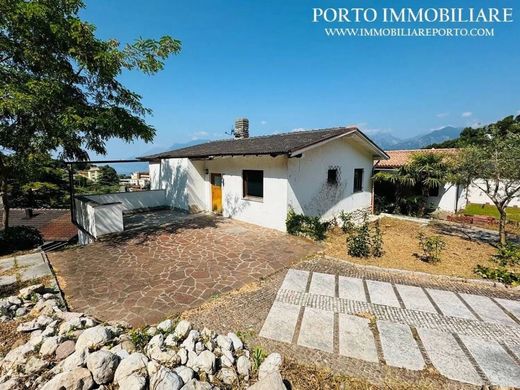 Villa in Malcesine, Provincia di Verona