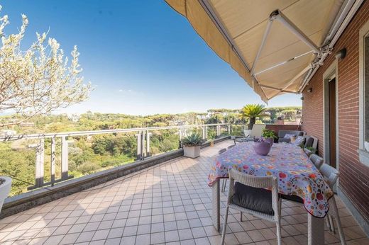 阁楼  罗马市, 罗马省