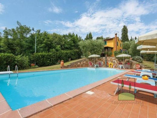 Villa in Montopoli, Province of Pisa