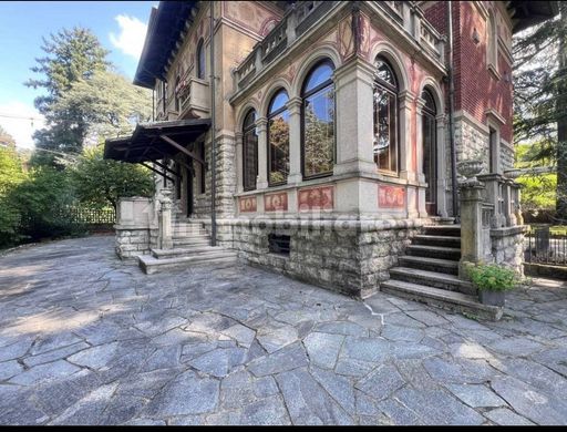 Villa a Varese, Lombardia