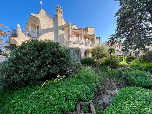 Вилла, Mola di Bari, Bari