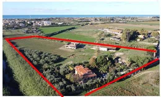 Country House in Ladispoli, Rome