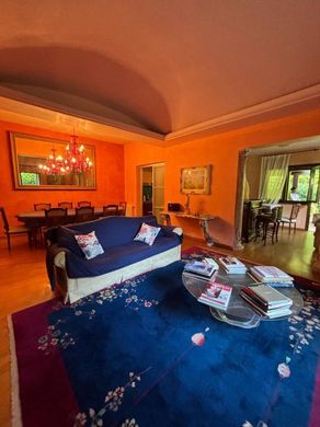 Apartament w Pietrasanta, Provincia di Lucca