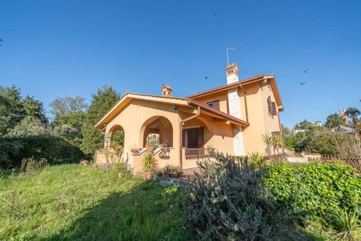 Villa in Grottaferrata, Rom