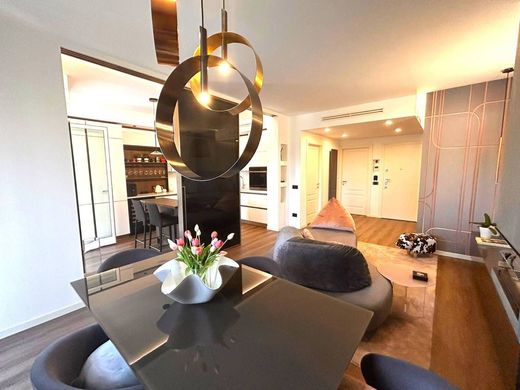 Apartamento - Cernusco sul Naviglio, Milão