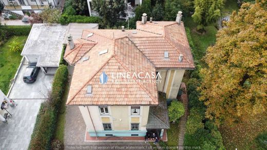 Villa en Corsico, Milán