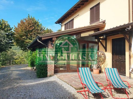 Country House in Rivanazzano, Provincia di Pavia