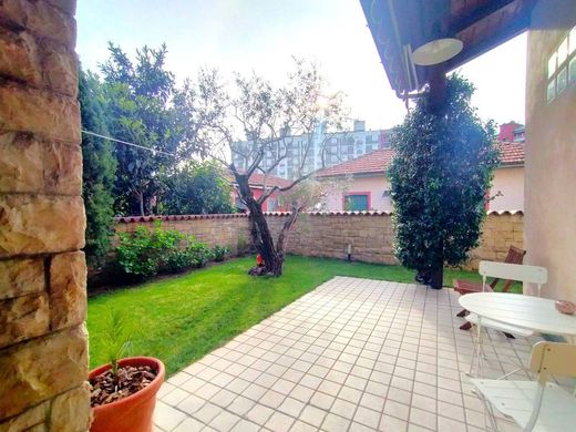 Villa in Sesto San Giovanni, Milan