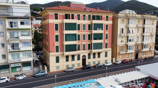 Piso / Apartamento en Varazze, Provincia di Savona