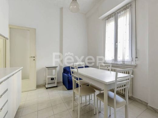 Apartment / Etagenwohnung in Mailand, Lombardei