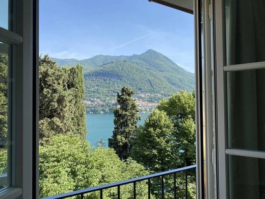 Villa en Carate Urio, Provincia di Como