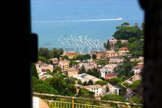Appartamento a Rapallo, Genova