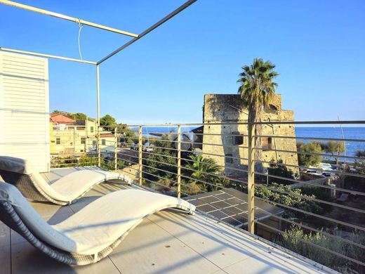 Appartement in Riva Ligure, Provincia di Imperia