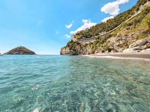 Bergeggi, Provincia di Savonaの高級住宅