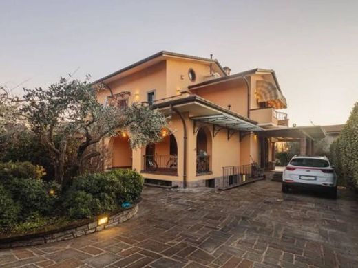 Willa w Montignoso, Provincia di Massa-Carrara