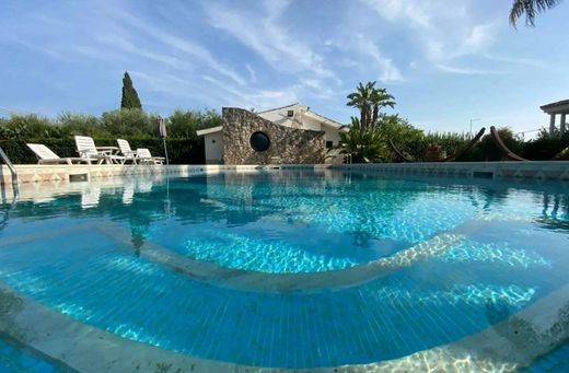 Villa a Siracusa, Sicilia