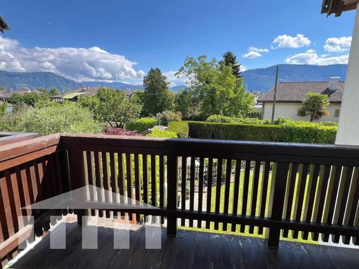 Piso / Apartamento en Appiano sulla Strada del Vino, Bolzano