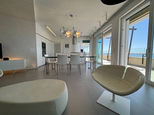 Penthouse Ospedaletti, Imperia ilçesinde