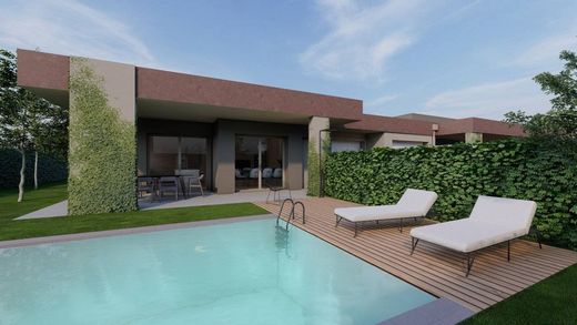 别墅  Bedizzole, 布雷西亚省