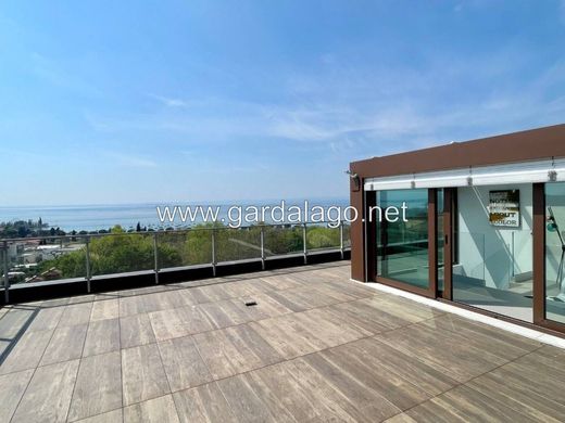 Cobertura - Bardolino, Provincia di Verona