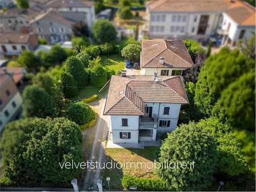 Вилла, Cavezzo, Provincia di Modena