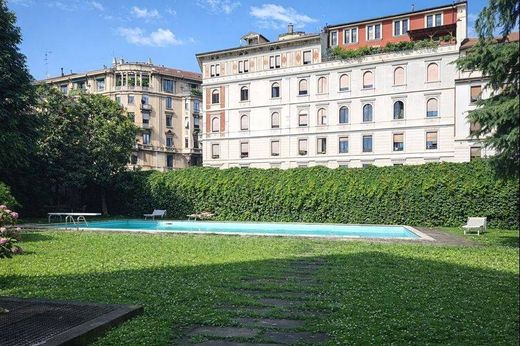 아파트 / 밀라노, Città metropolitana di Milano