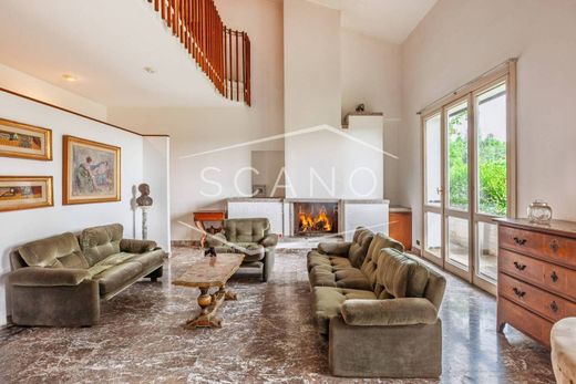 Βίλα σε Alba, Provincia di Cuneo