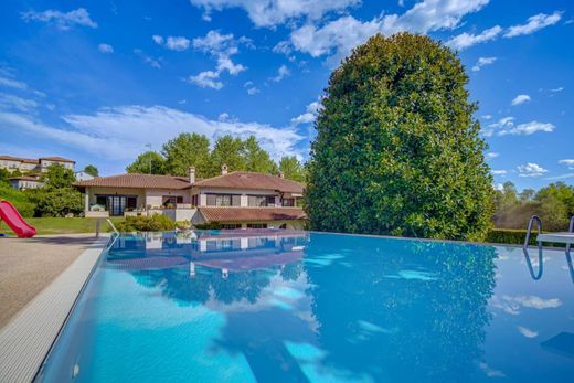 Villa a Sumirago, Varese