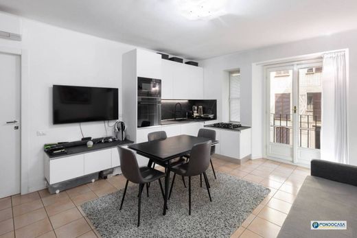 ミラノ, Città metropolitana di Milanoのアパートメント