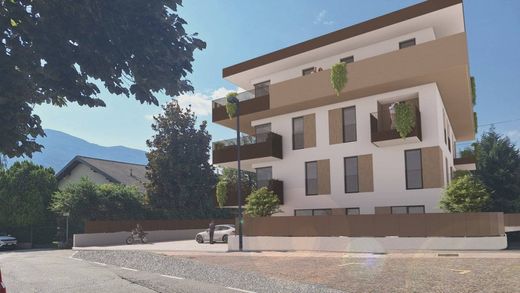 Apartment / Etagenwohnung in Pergine Valsugana, Trient