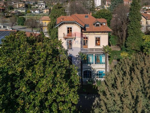Villa in Gavirate, Provincia di Varese