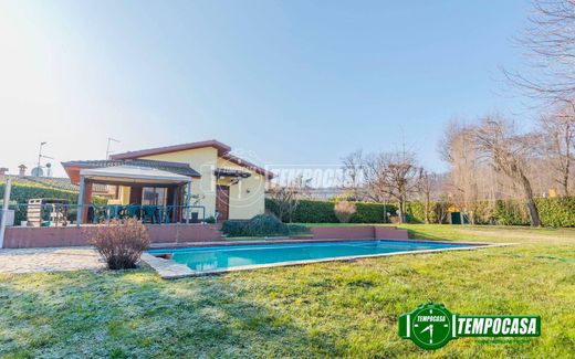Villa en Gazzola, Provincia di Piacenza