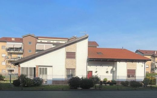 Villa in Settimo Torinese, Turin