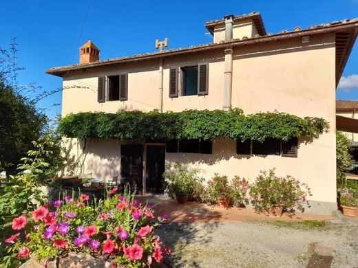 Country House in Impruneta, Florence