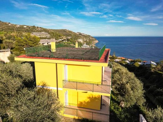 Appartement in San Lorenzo al Mare, Provincia di Imperia