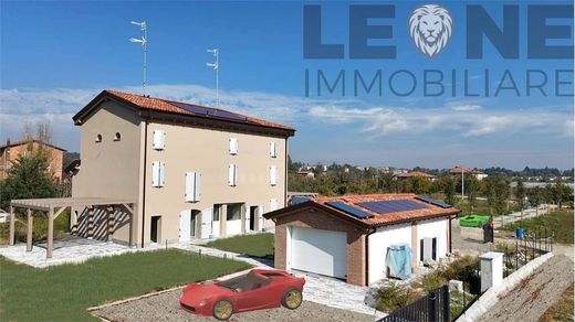 Villa en Vignola, Módena