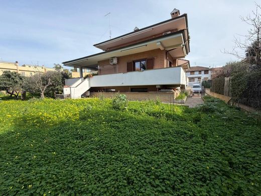 Villa in Civitavecchia, Rome