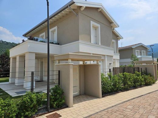 Brescia, Provincia di Bresciaのヴィラ