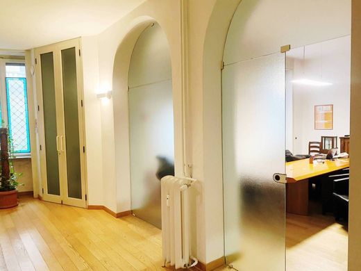 Apartment / Etagenwohnung in Mailand, Lombardei