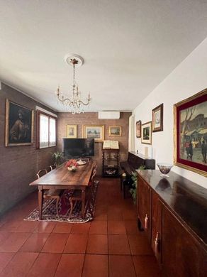 Villa San Lazzaro, Bologna ilçesinde