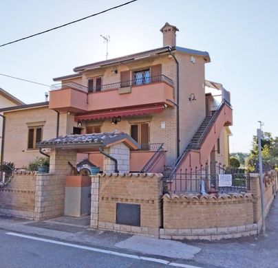 Villa a Fano, Pesaro e Urbino