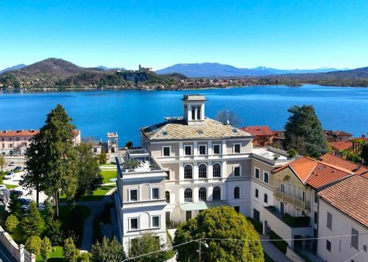 Apartamento - Arona, Provincia di Novara