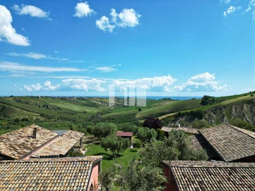 Casale a Roseto degli Abruzzi, Teramo