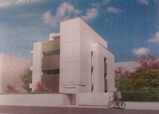 펜트하우스 / Modena, Provincia di Modena