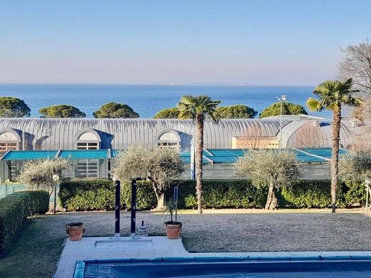 Villa a Lazise, Verona