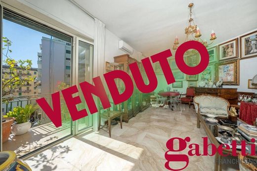 Apartment in Naples, Campania