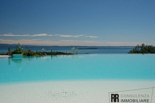 Apartment in Padenghe sul Garda, Provincia di Brescia